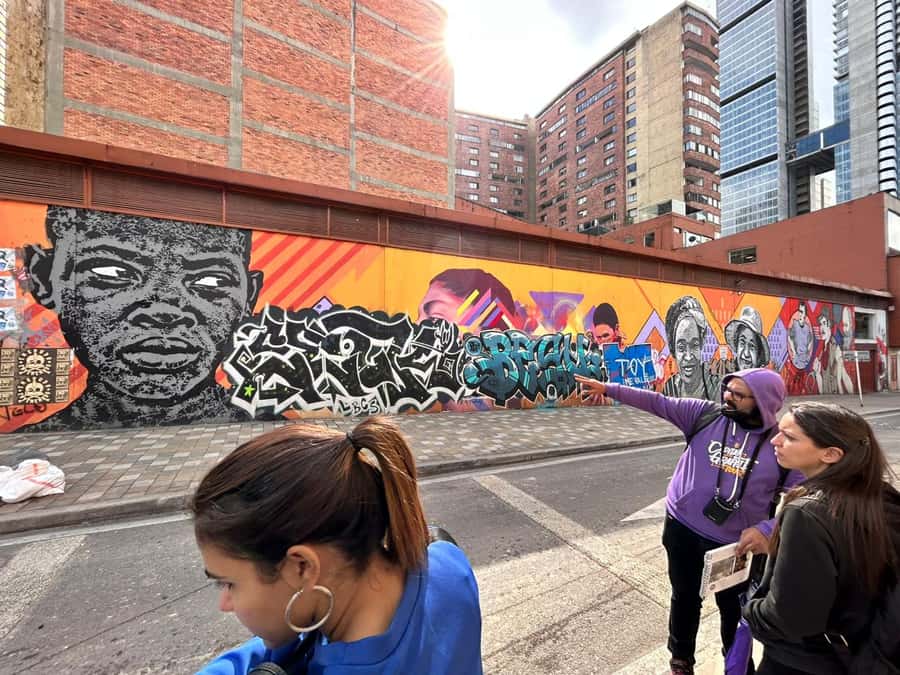 Graffiti Tour: a fascinating walk through a street art City - The city’s largest illegal graffiti