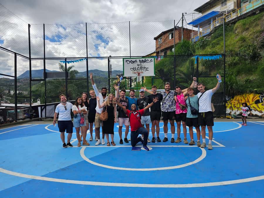 Graffiti Tour comuna 13 and cable car (made by local guides) - Six useful things to know before you go