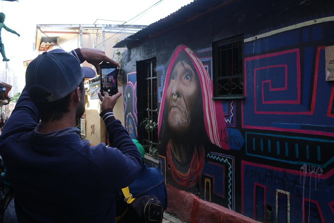 Graffiti Tour in La Candelaria Bogotá with Transportation - Three hours of murals, tags, and local stories