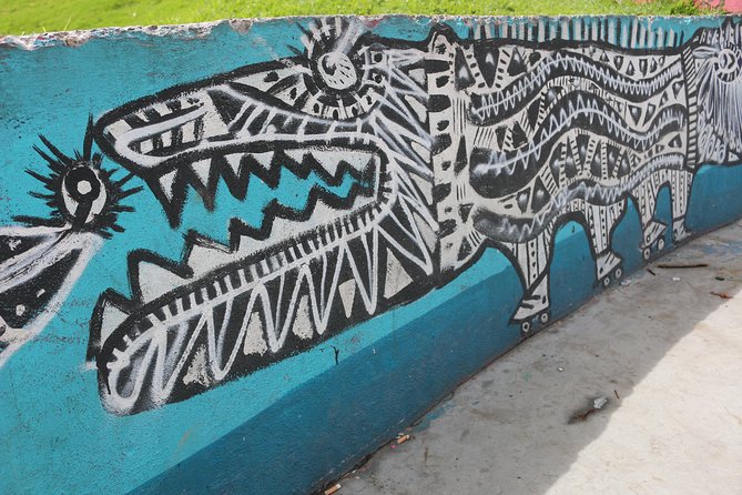 Graffiti Tour in La Candelaria Bogotá with Transportation - Transportation that saves time