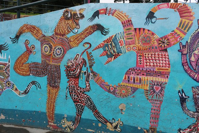 Graffiti Tour in La Candelaria Bogotá with Transportation - Chorro de Quevedo and the first wall stories