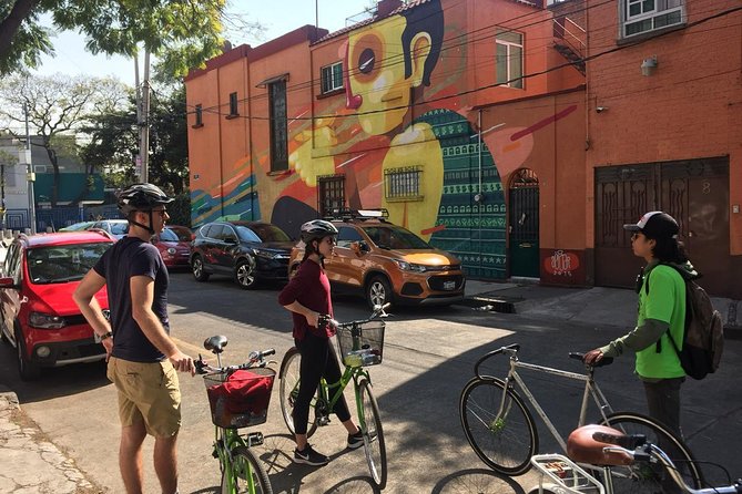 Graffiti & Urban Art Biketour w/ taco stop - Starting in San Miguel Chapultepec at 10:00 a.m.