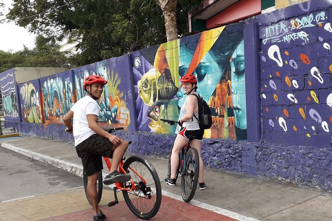 Graffitis & Munchies biketour Playa del Carmen - The guide can make or break the morning