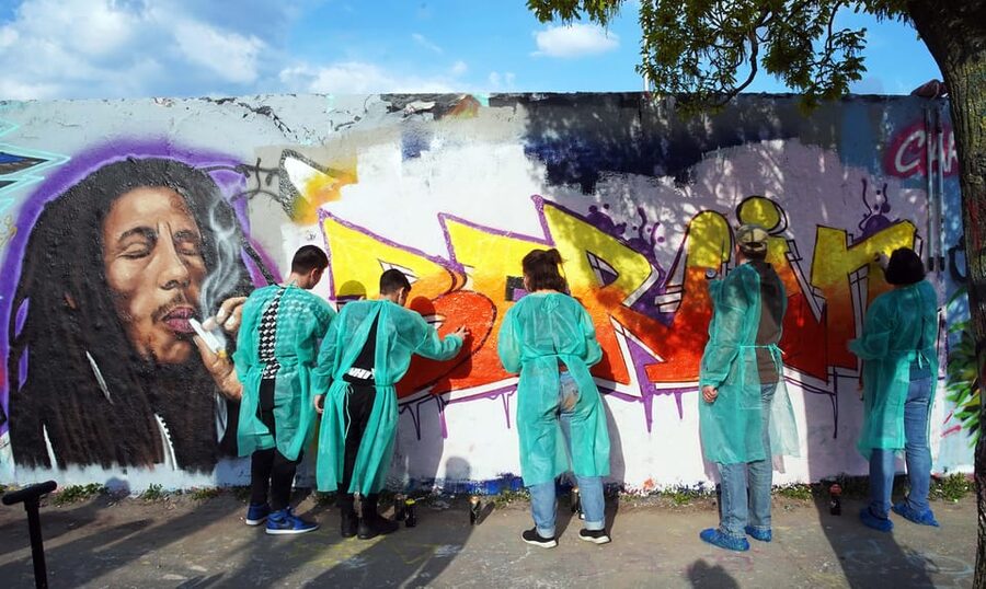 Graffitiworkshop Berlin - Sketching letters before touching the wall