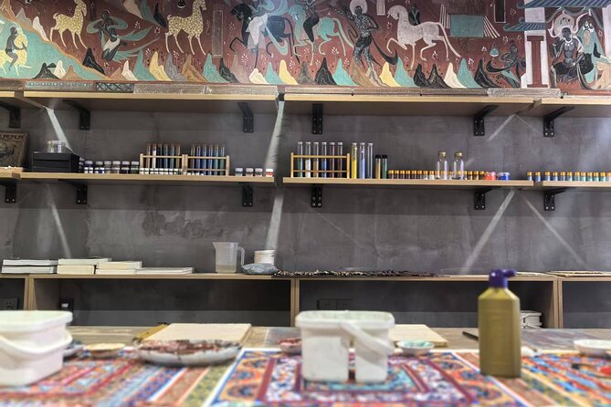 Hands On Chinese Cave Murals with Local Expert - A three-hour class with room to concentrate