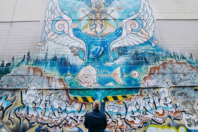 Hipster and Street Art Walking Tour - A 90-minute route with a useful pace