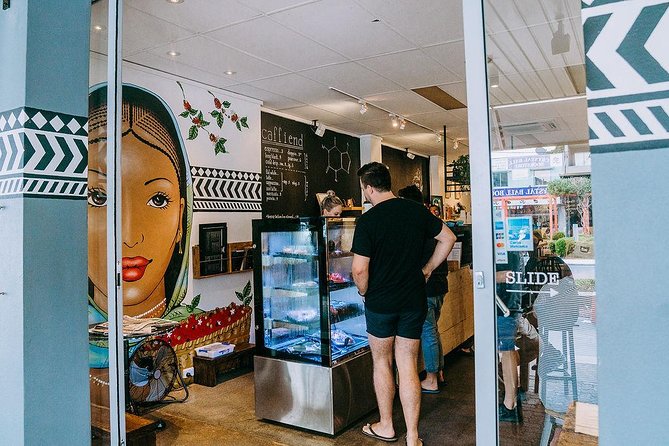 Hipster and Street Art Walking Tour - Reading Cairns through street art and local style
