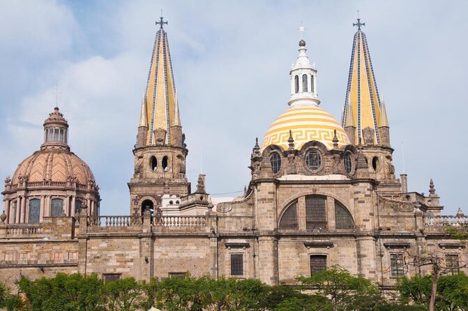 History and Murals: Walking Tour Guadalajara - Key points to know before you book