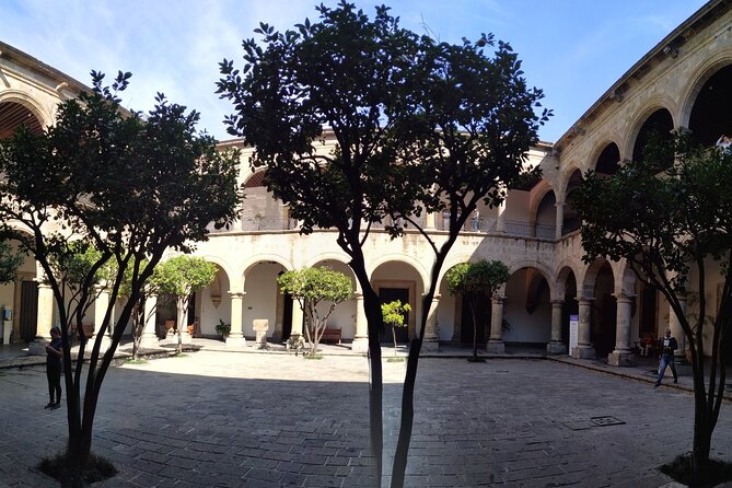 History and Murals: Walking Tour Guadalajara - Plaza de la Liberación and Teatro Degollado