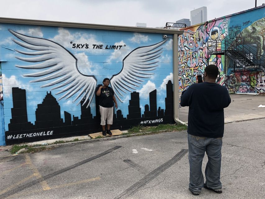 Houston: Mural Tour by Electric Cart - EaDo graffiti and a changing city district