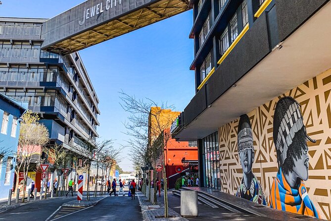 Johannesburg: Maboneng Street Art & Culture Tour - Safety and the value of a local guide