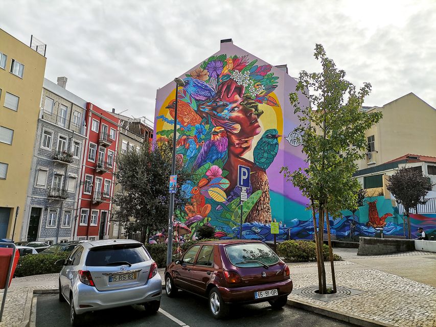 Lisbon: 2-Hour Street Art Photo Tour - From central streets to castle-hill views