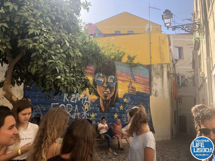 Lisbon 3-Hour Street Art Tour - Graça and the views over Lisbon