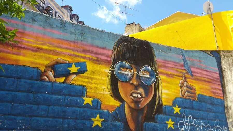 Lisbon: Street Art and Historical Walking Tour - Starting high above Lisbon at Miradouro da Graça