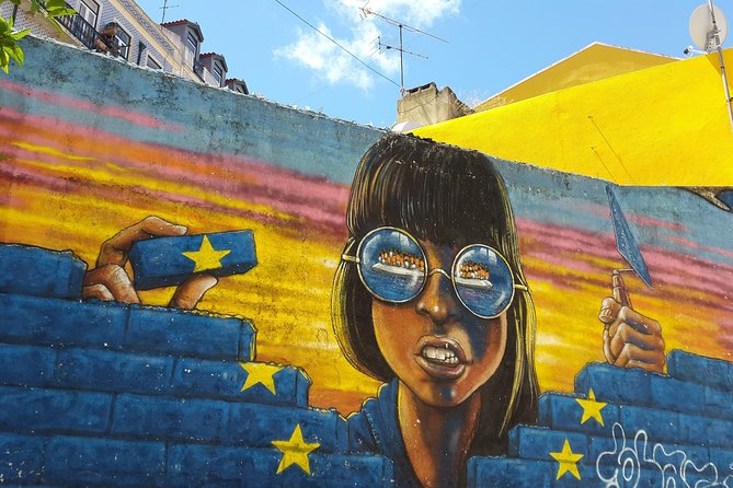 Lisbon Street Art and Lookout Point Tour - Starting at Miradouro da Graça