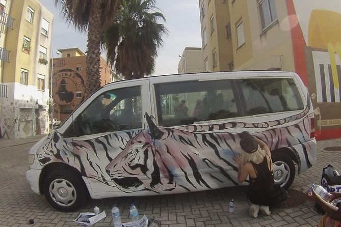 LISBON Street Art Tour - What the guides add to the experience