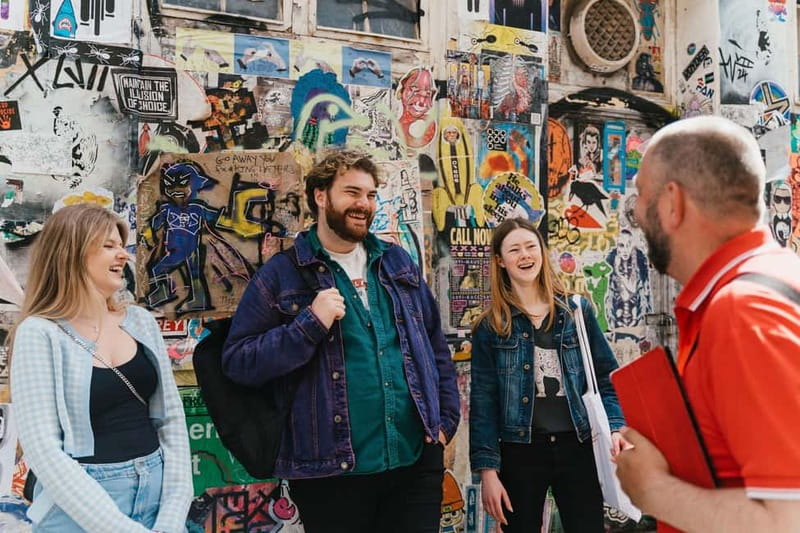 London: East End Instagrammable Street Art & Graffiti Tour - Brick Lane, 7 Stars Yard, and the art of changing walls