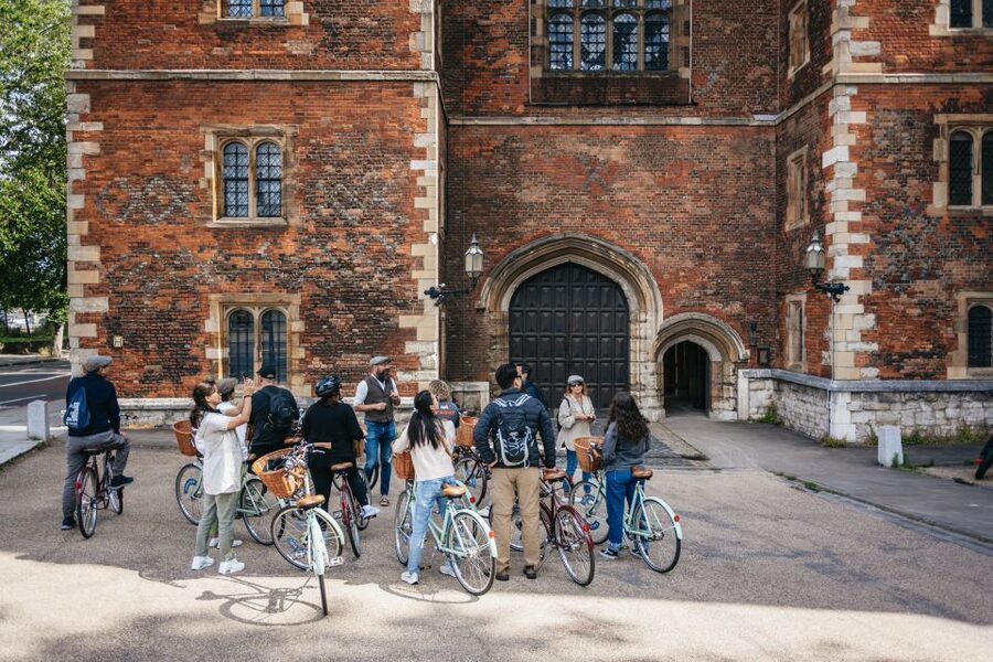 London: Landmarks & Secrets Bike Tour with Pub & Street Art - Is $101 a fair price?