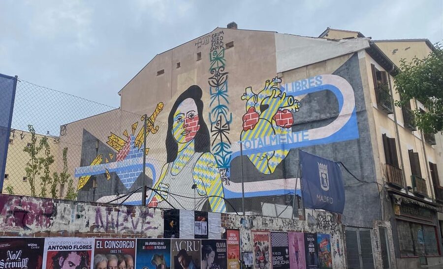 Madrid: Private Grafitis/Street Art Segway Tour 2h - Lavapiés: murals on old neighborhood streets