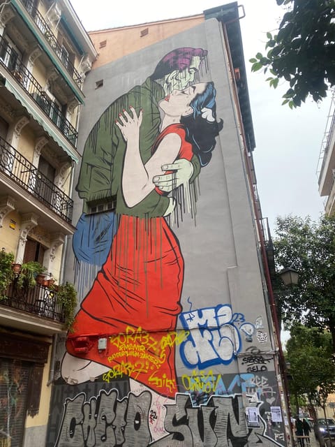 Madrid: Private Grafitis/Street Art Segway Tour 2h - Embajadores and the urban art route