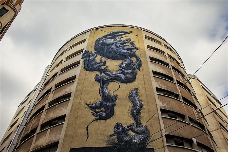 Málaga: Street Art Tour in the Soho District - How the guide changes what you see