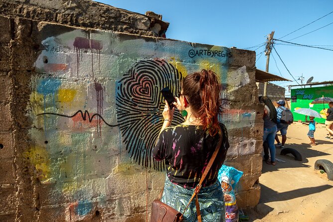 Maputo Street Art Private Walking Tour - The guide makes the difference
