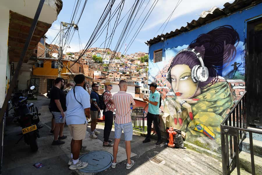 Medellín: Comuna 13 and Graffiti Guided Tour with a Local - Which Guides Have Made the Biggest Difference