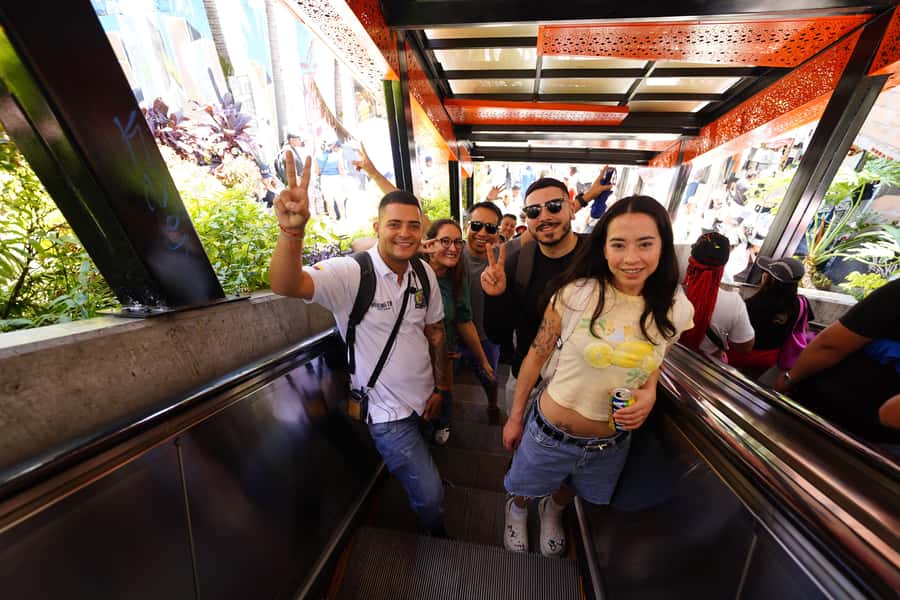 Medellín: Comuna 13 and Graffiti Guided Tour with a Local - Practical Advice for a Better Visit