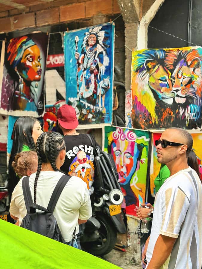 Medellín Comuna 13 local guides snacks and your own graffiti - Ice cream, local snacks, and a dance show