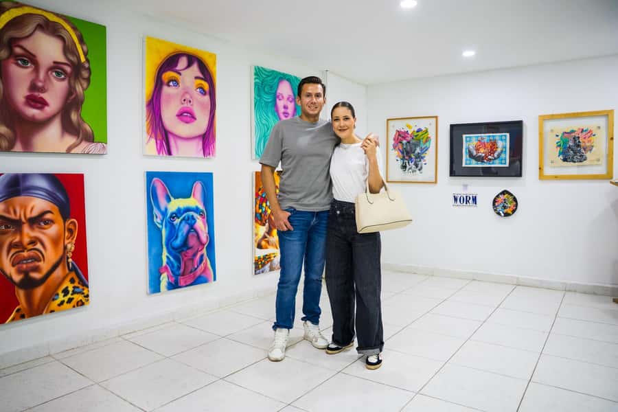 Medellín: Comuna 13 Tour with Snacks And Your Own Graffiti - Key details before you book