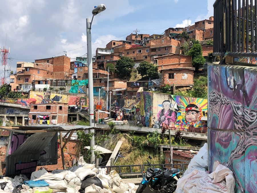 Medellín: Private Comuna 13 Street Art Tour - Street art, music, food, and everyday life