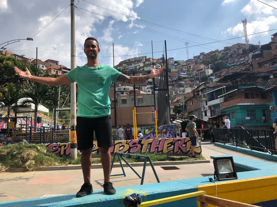 Medellín: Private Comuna 13 Street Art Tour - Timing, comfort, and what to bring