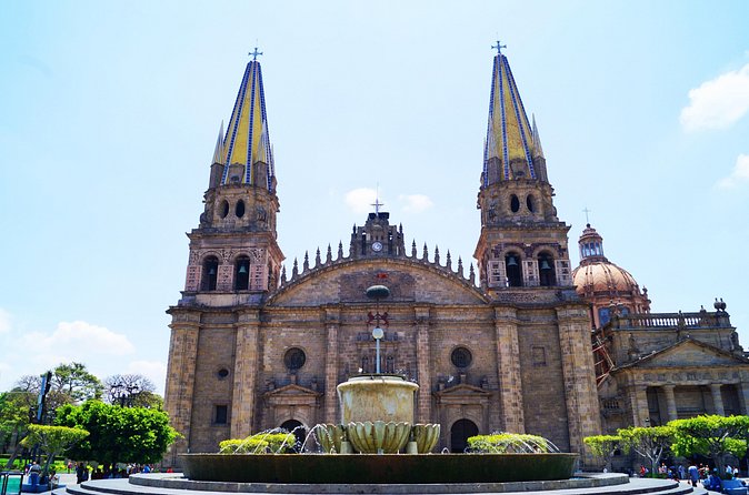 Mexican Muralism in Guadalajara. A Cultural PRIVATE TOUR - The Government Palace and Orozco’s political message