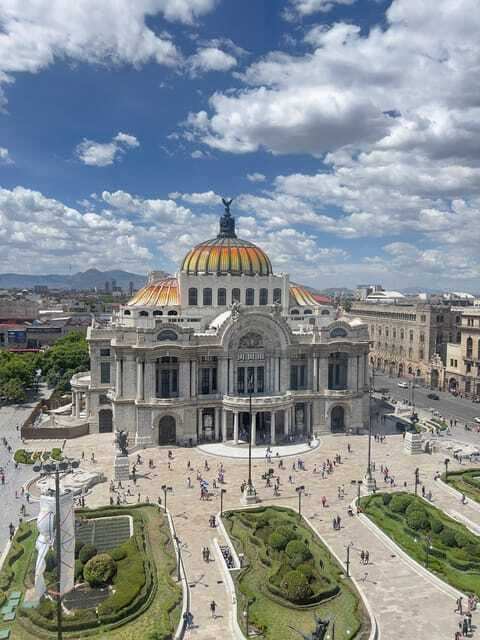 Mexican muralism with a true Art lover - How much the $52 price is worth