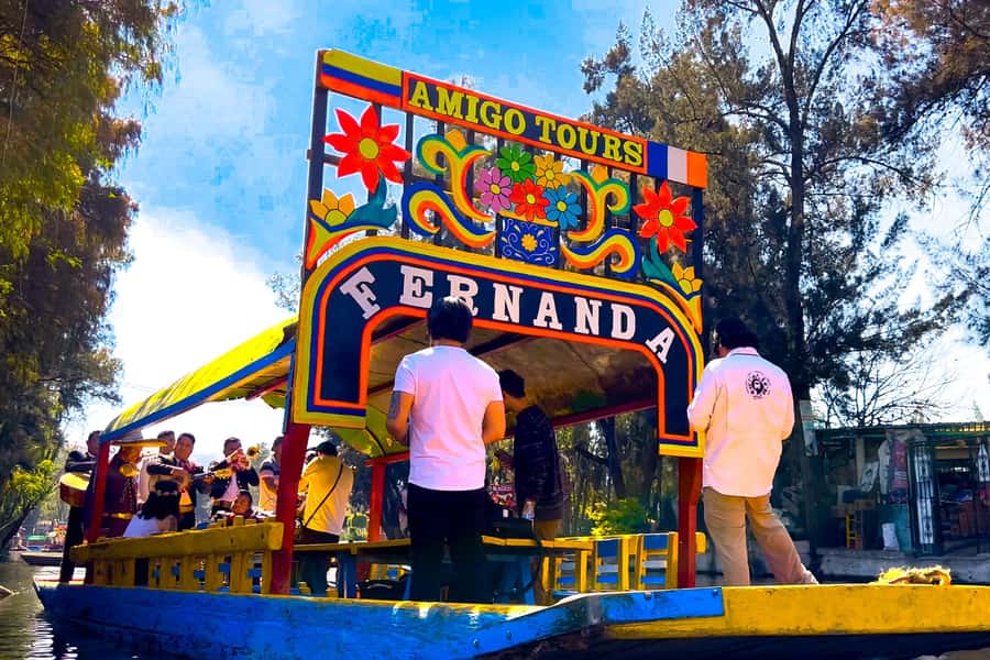 Mexico City: Xochimilco Coyoacan, Frida Kahlo & UNAM Murals - Why this Mexico City day tour works