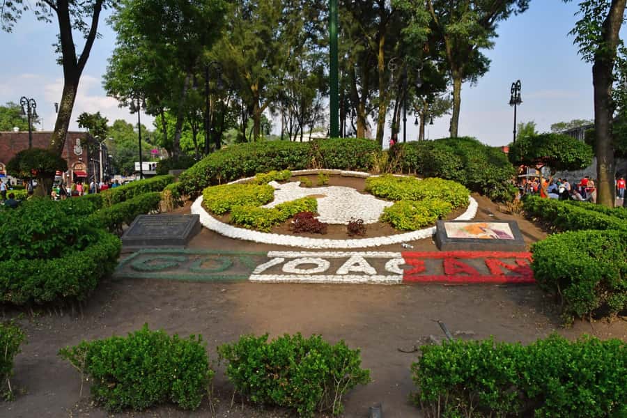 Mexico City: Xochimilco Coyoacan, Frida Kahlo & UNAM Murals - Inside Frida Kahlo’s Blue House