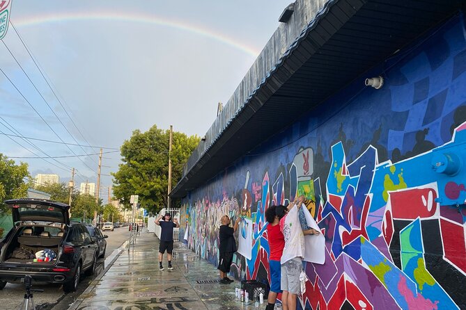Miami's Best Graffiti Guide - Wynwood - Squad Safari - 2-9ppl - Learning how graffiti becomes mural art