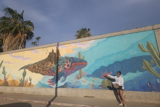 Mural and Sculpture Art Tour at the Peace Center - Why La Paz works for a public-art walk