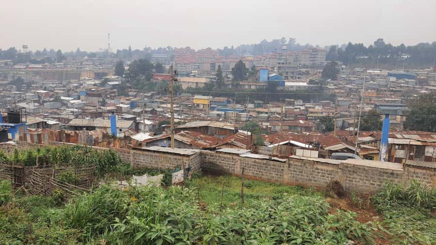 Nairobi: Kibera Street Art Tour with Local Artists - Local food with a neighborhood guide