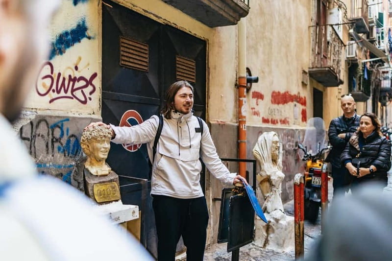Naples: Spanish Quarters Folk Street Art w/ Sweets Tasting - Finishing with more lanes and Via Toledo