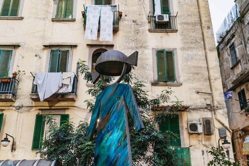 Naples: Spanish Quarters Folk Street Art w/ Sweets Tasting - Who should book this walk?
