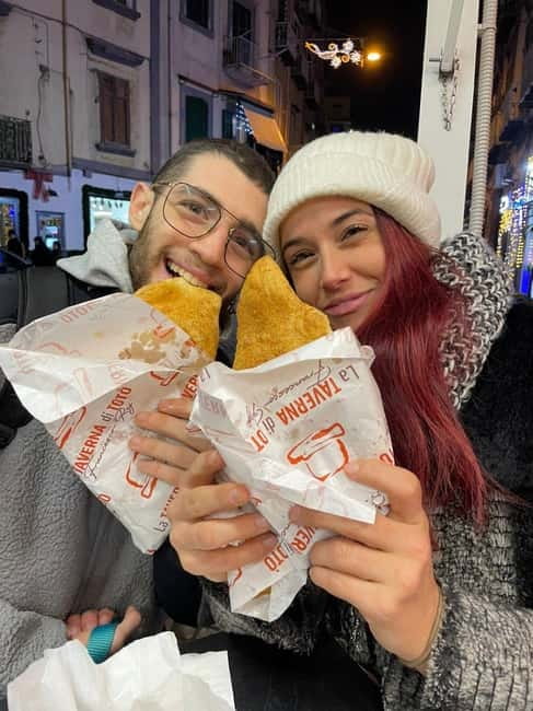 Naples: Street Art, Wine and Food Tasting Walking Tour - What the guides add to the route