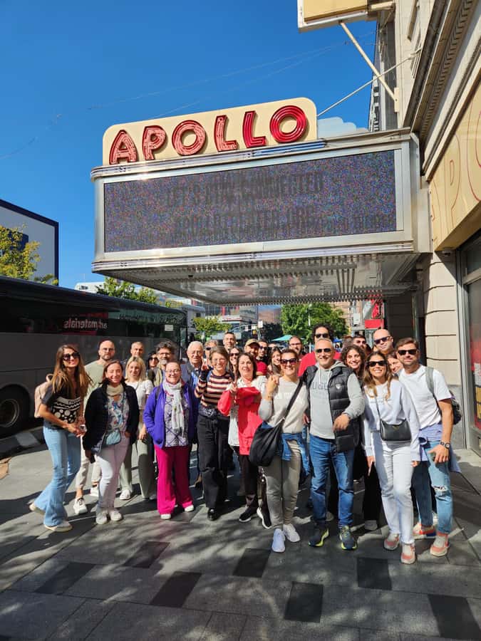 New York: Hip-Hop, Murals, Sports, and Dangerous Neighborhoods Tour - The barbershop, coffee shop, and everyday New York