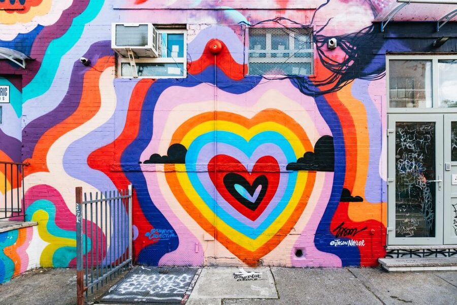 NYC: Brooklyn Graffiti & Street Art Walking Tour in Bushwick - Why Bushwick works so well for a street-art tour