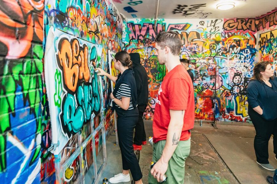 NYC: Brooklyn Graffiti Workshop with Local Artist - Arriving at 282 Meserole Street in Bushwick