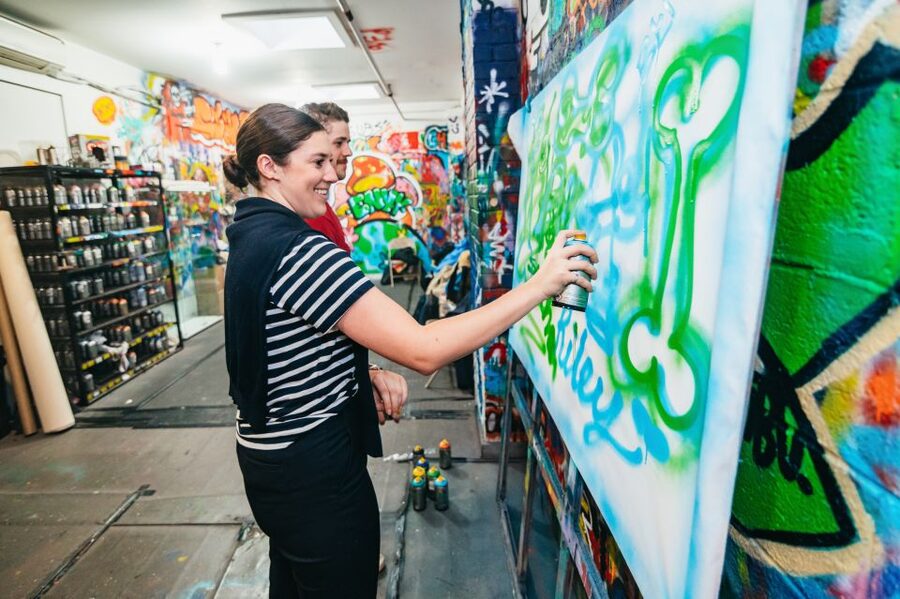 NYC: Brooklyn Graffiti Workshop with Local Artist - How the one-hour schedule feels