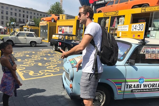 Original Budapest Alternative Street Art & Jewish Tour - Guide quality is the deciding factor