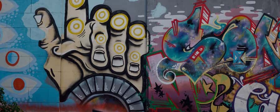 Palermo: Graffiti and Street Art Guided Tour in English - What the guide adds to the walk