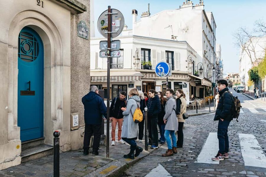 Paris: Street Art Walking Tour with a Street Artist Guide - What 90 minutes really gives you