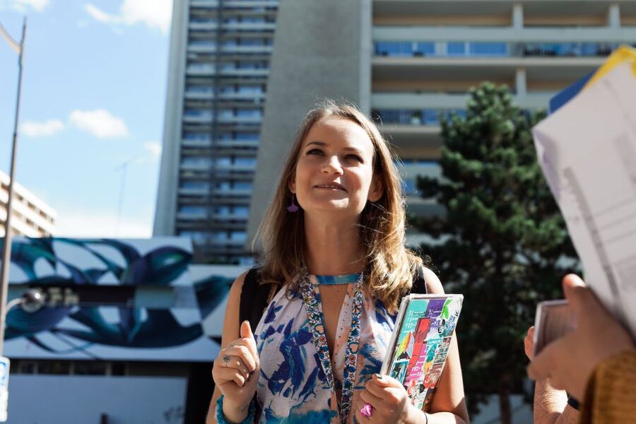 Paris: Urban Art Murals Walking Tour with an Expert - Seeing the tallest murals in Paris